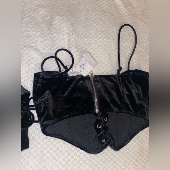 Two piece set - pants and corset top - Picture 4 of 4